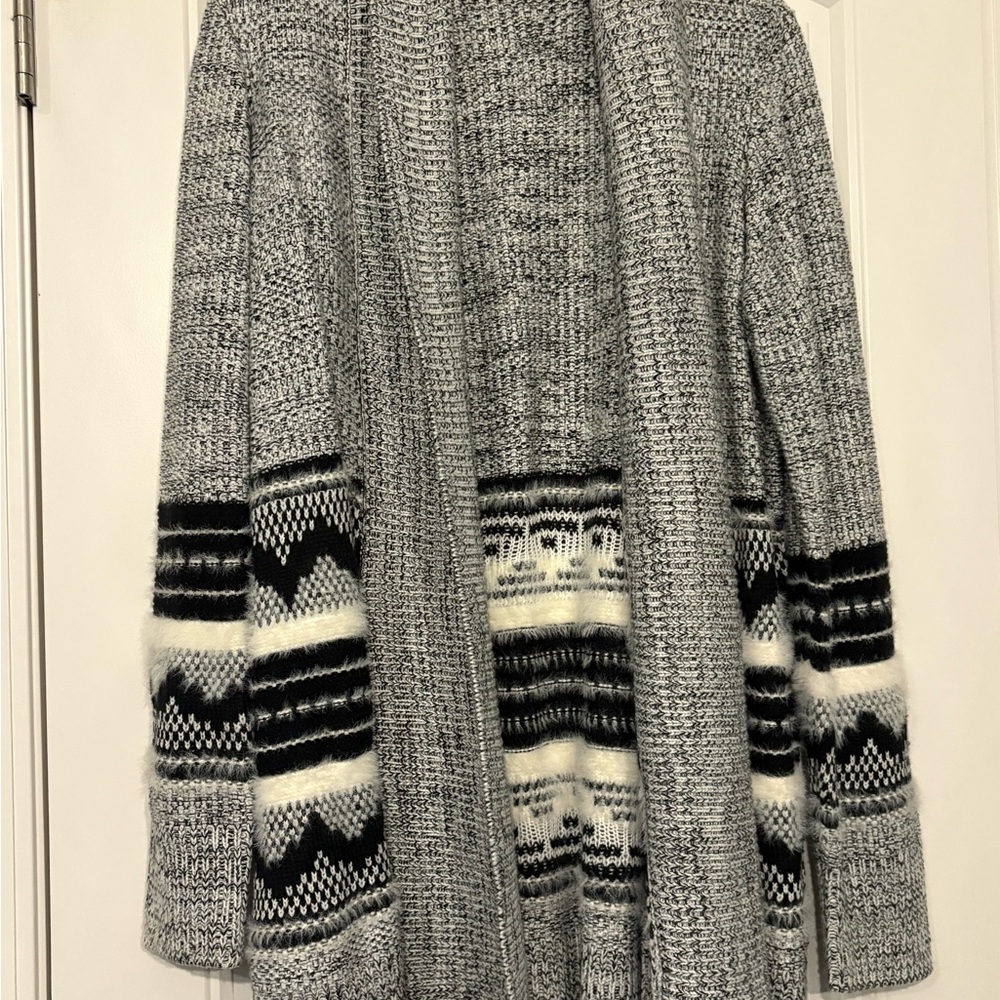 Maurices Gray and Black Knit Cardigan